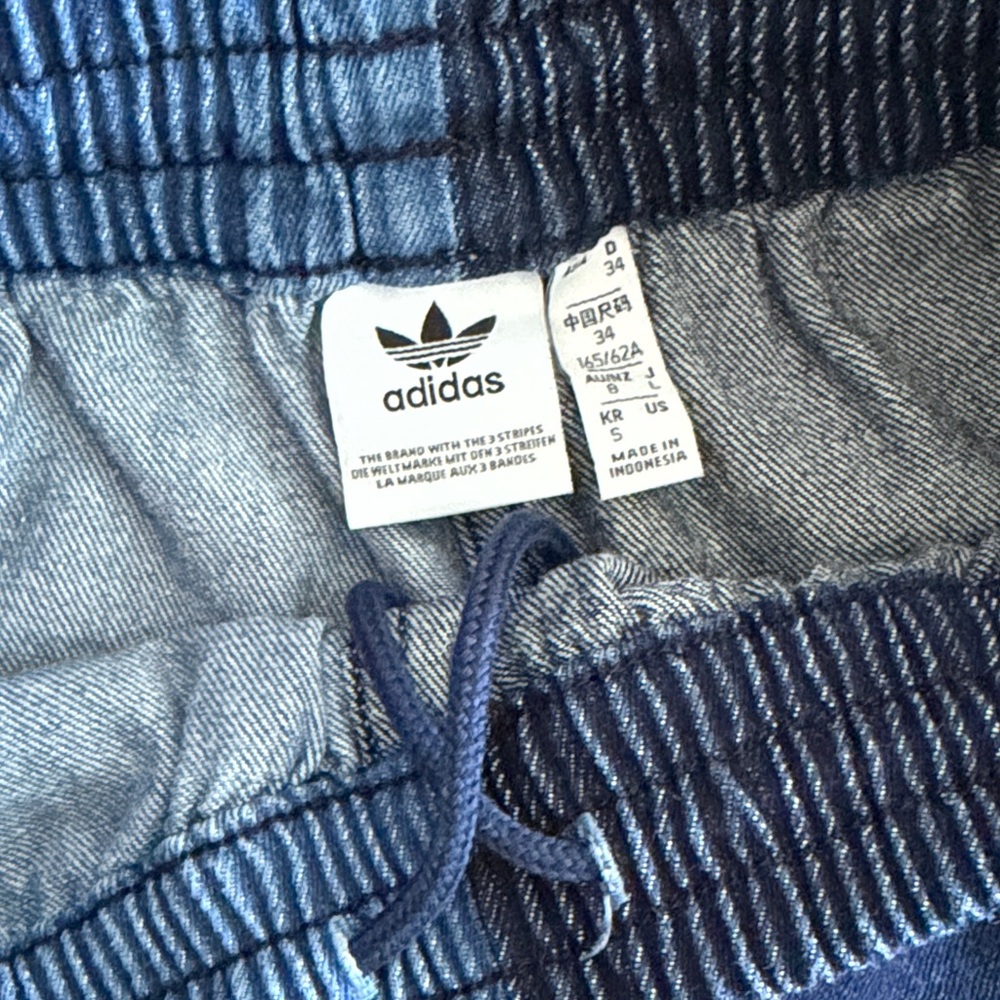 adidas Denim Hooded Pullover Jacket with matching size S matching shorts - Picture 7 of 10